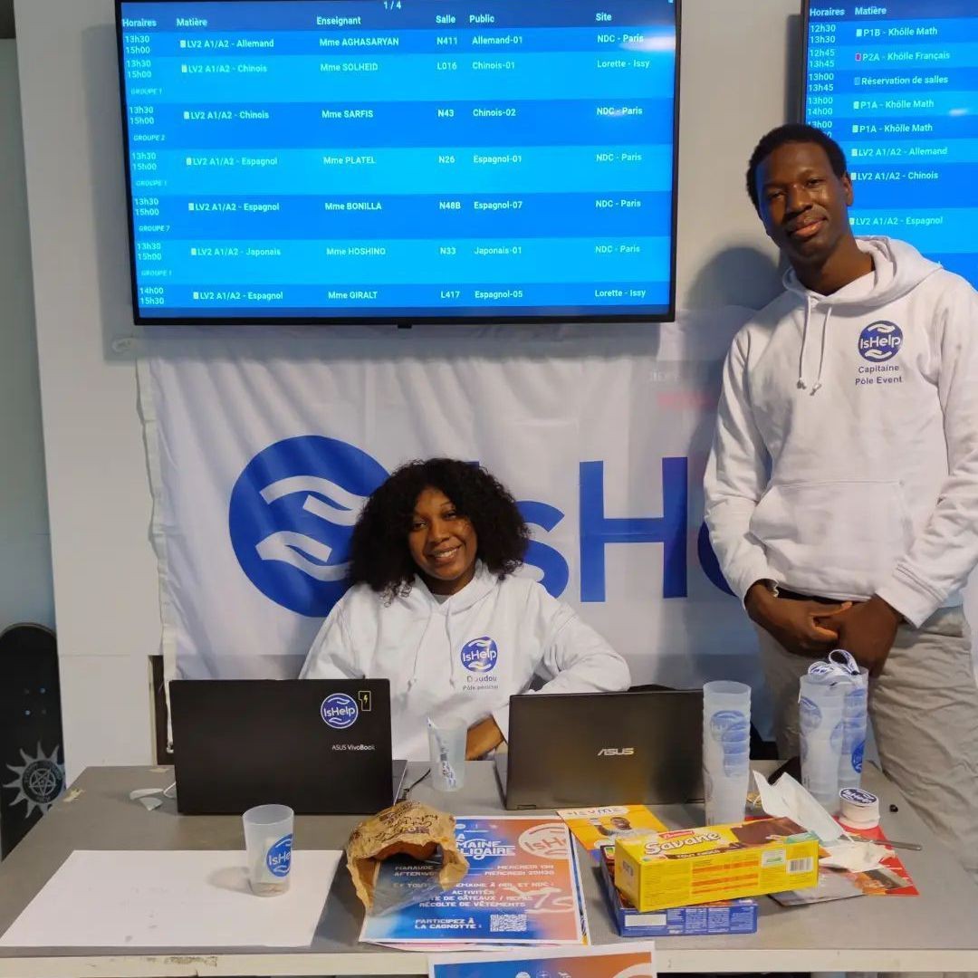 Stand de la Semaine Solidaire 2021 au campus de Notre-Dame-des-Champs