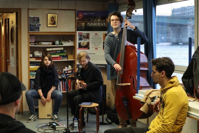 Concert d'Isep Bands sur la Péniche Solidaire